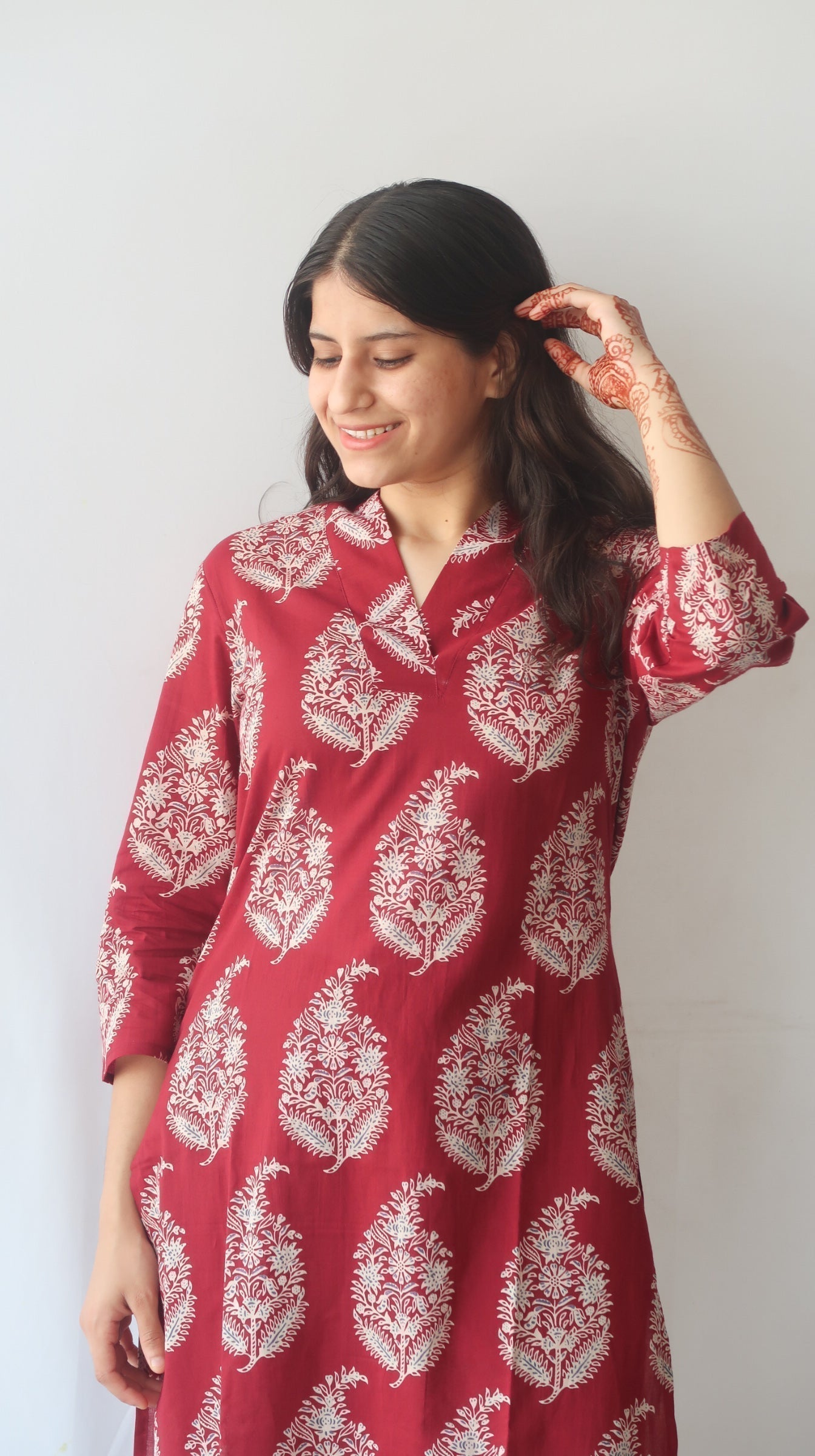 Soothing Rosewood Delight V-Neck Suit Set